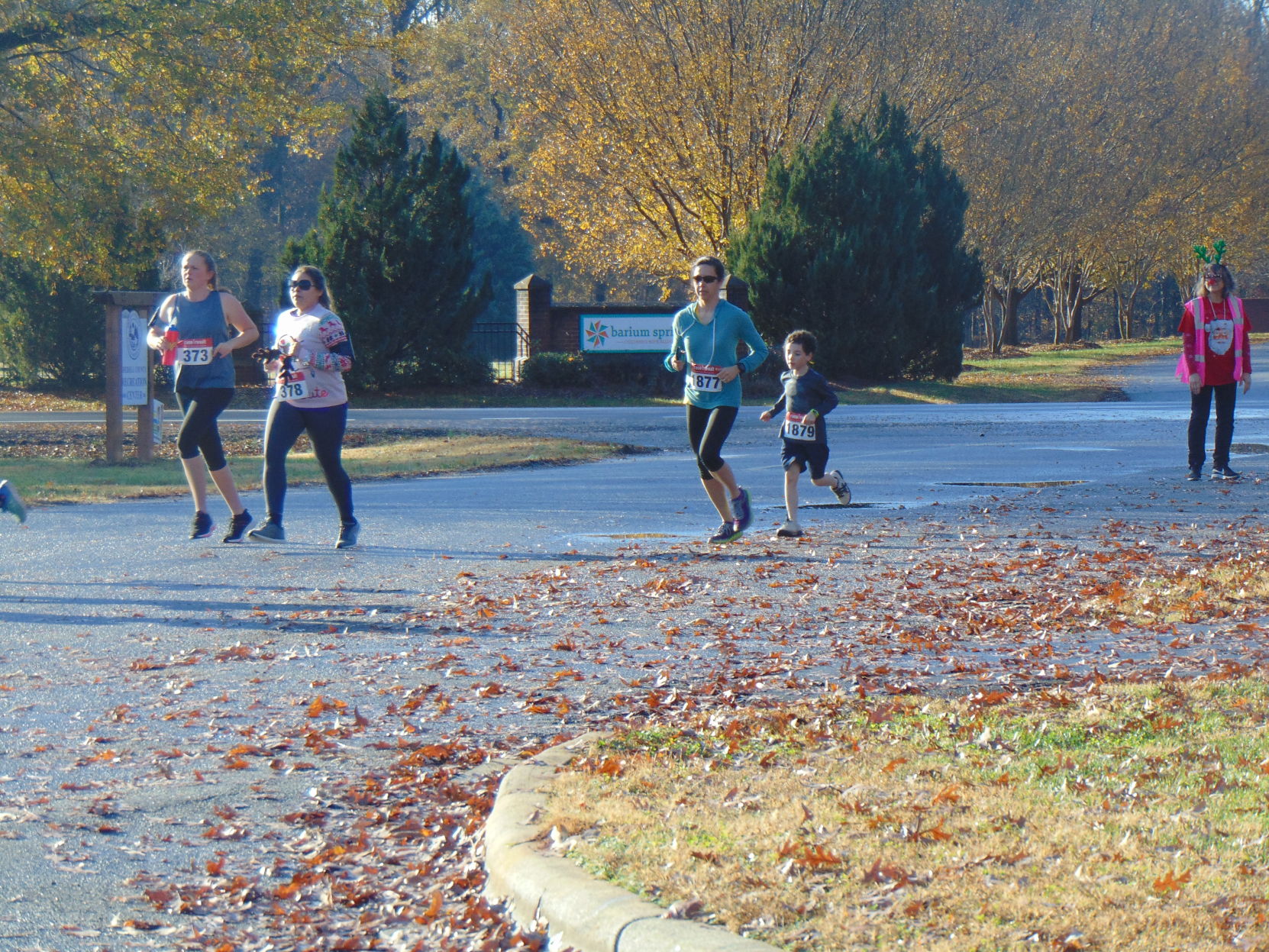 Jingle Run 5K (52).JPG
